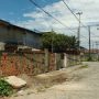 Loja com apartamento e terreno de frente para Amaral Peixoto – Aquárius 390 mil