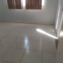 Excelente casa tipo apartamento, térrea, com 2 quartos, garagem coberta, perto da praia e comércio por 155 mil!!!