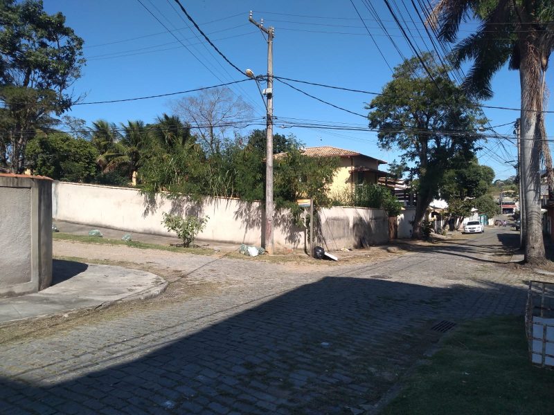 Ótimo investimento! Terreno murado com 360m² no bairro Casa Grande 150mil