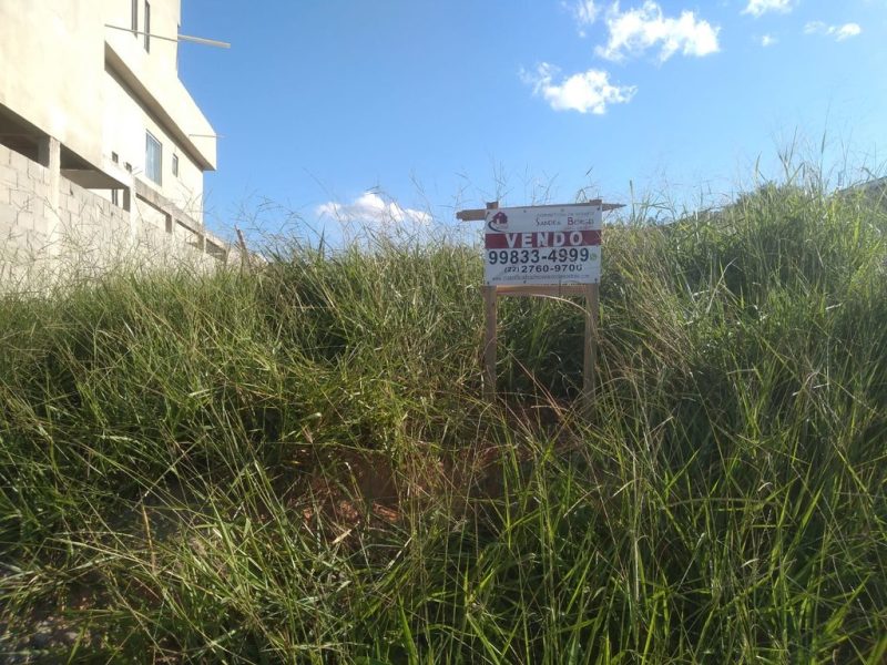 Oportunidade única de terreno próximo ao Centro! Camping do Bosque por 215 mil