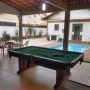 Linda casa linear com piscina e edícula! Extensão do Bosque – 990 mil