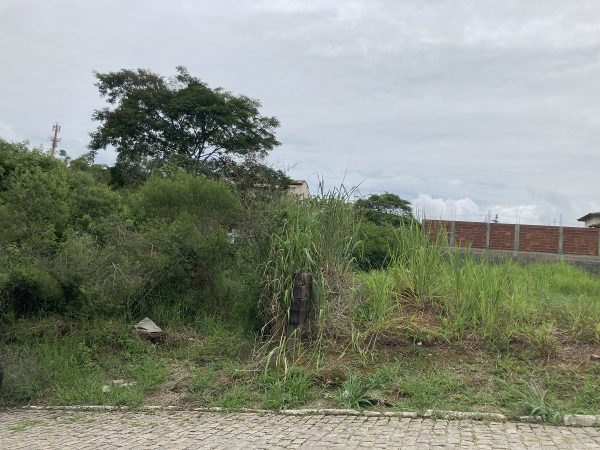 Terreno muito bem localizado na Lagoa (Jardim Guanabara), Macaé – 240m² por 135 mil!!