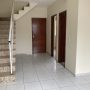 Pertinho da pista e av principal de Costa Azul! Duplex com 3 quartos (2 suítes) por 600 mil!!