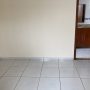 Pertinho da pista e av principal de Costa Azul! Duplex com 3 quartos (2 suítes) por 600 mil!!